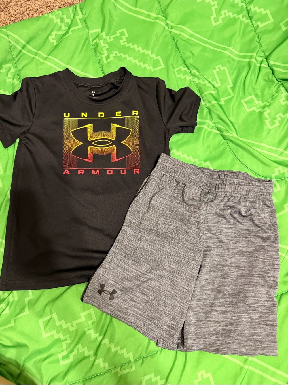 Boys Under Armour Outfit